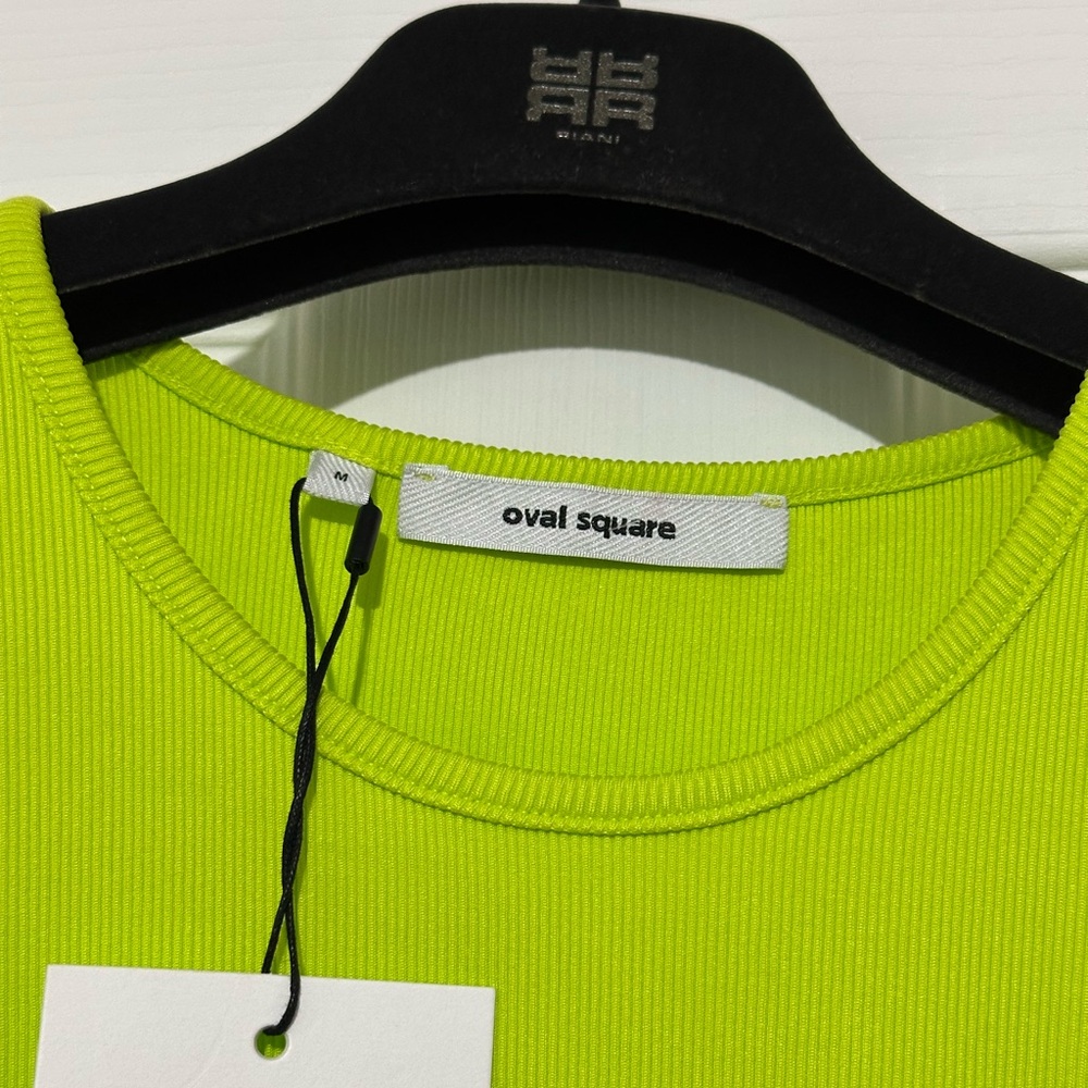 Oval Square Bright Green Ribbed Dress - Picture 4 of 4